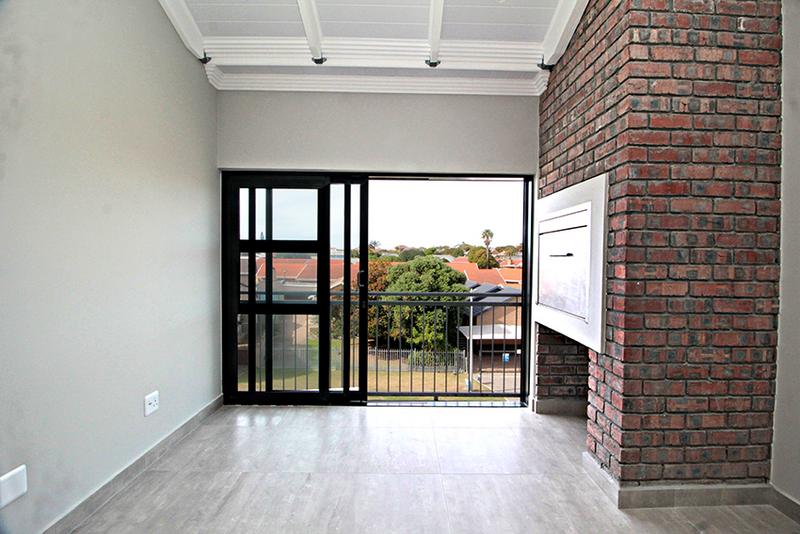 2 Bedroom Property for Sale in Hartenbos Heuwels Western Cape